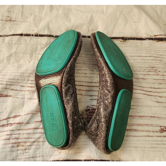 Tieks Slate Gray Croc Size 7 - Picture 5 of 7